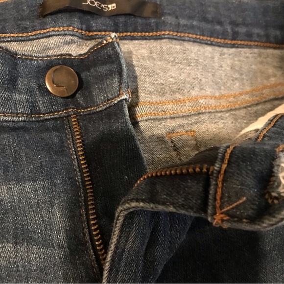 ▪️JOE’S Distressed Denim Shorts - Picture 2 of 14